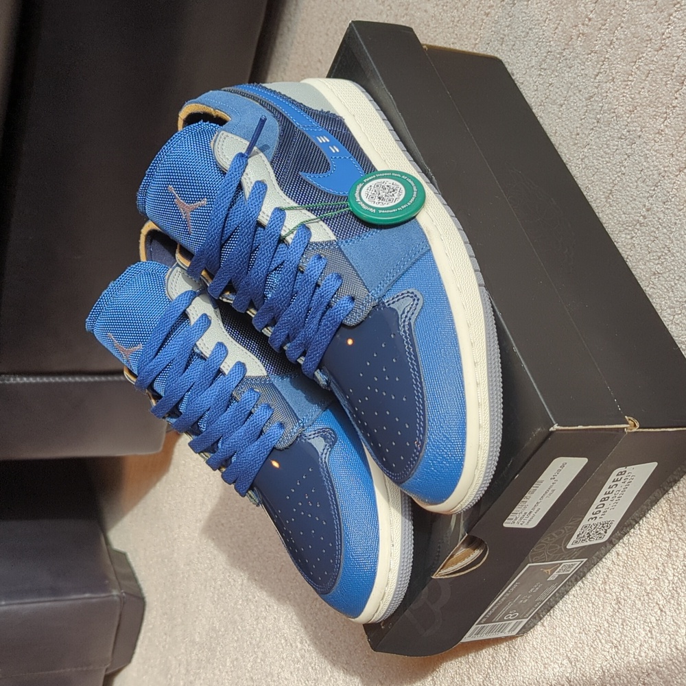 Jordan 1 Low SE Craft